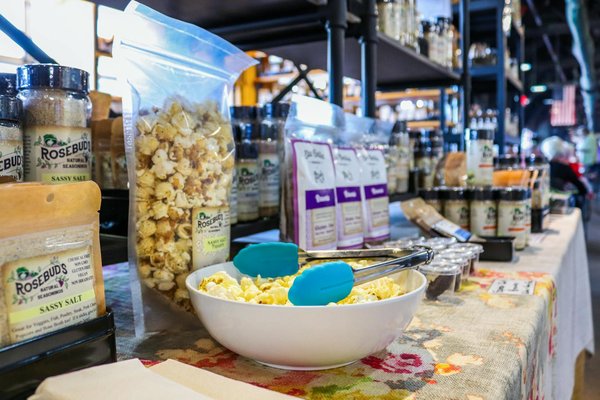 Pioneering UK Brands Transforming Eco-Friendly Kitchen Textiles: Meet the Industry Trailblazers